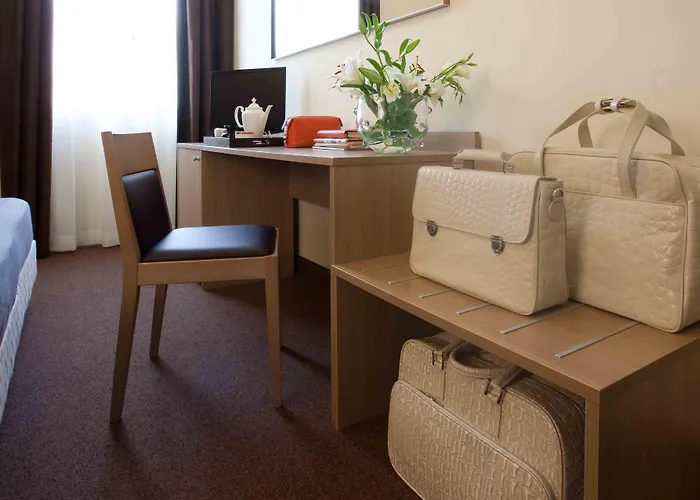 Hotel First Calenzano