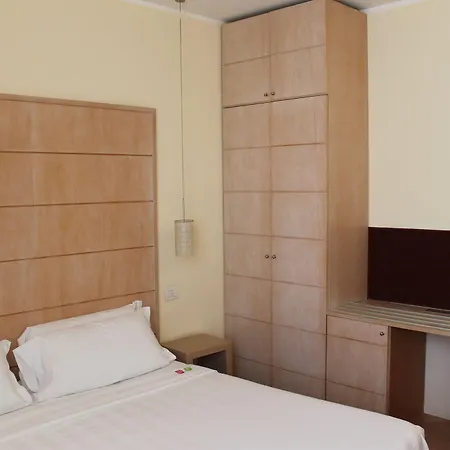 B&B Hotel First
