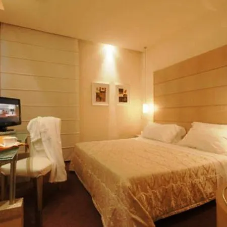 B&B Hotel First 4* Calenzano