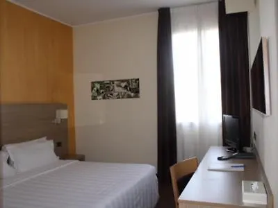 B&B Hotel First 4* Calenzano