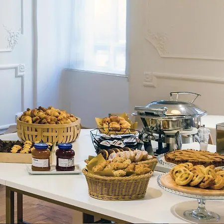 Ξενοδοχείο B&B Hotel First 4*