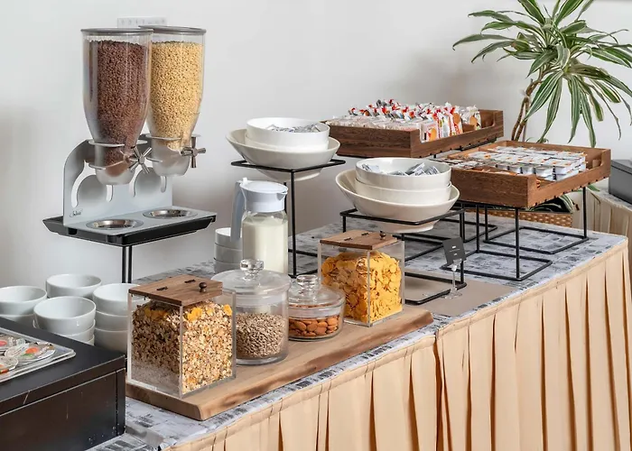 ホテル First カレンツァーノ