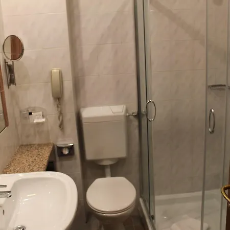 Hotel First Calenzano