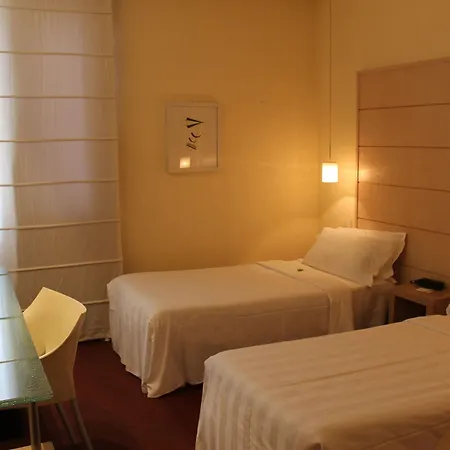 Hotel First 4*