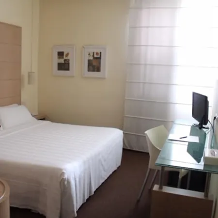 Hotel First 4*